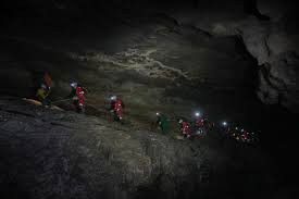 我国首次航天员洞穴训练圆满完成