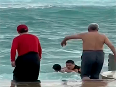 海南陵水女游客被卷入海中 新疆小伙成功施救