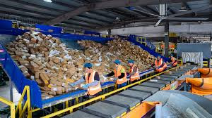 2025年我国邮政行业寄递业务量完成2165亿件