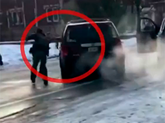 美国联邦执法人员在移民执法中射杀一女子引争议 联邦调查局阻止明尼苏达州方面参与调查