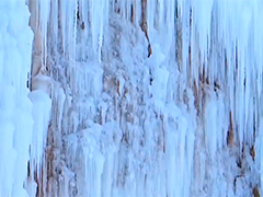 北京"冰瀑奇观"成市民冬季宝藏打卡地