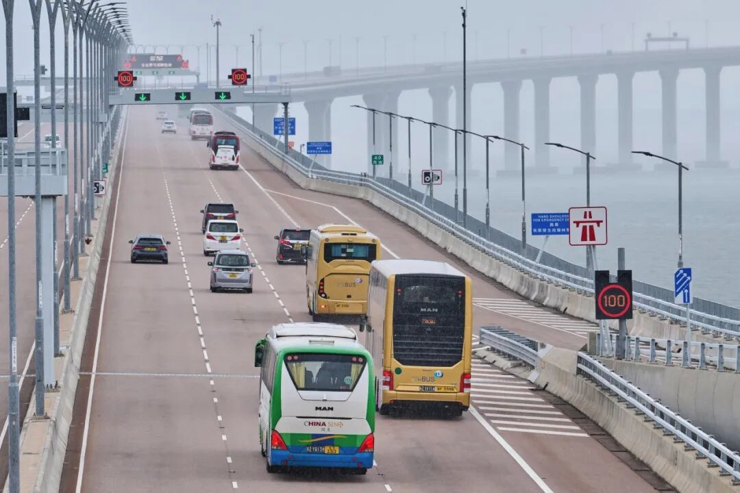 "两车北上"车辆备案数突破20万宗