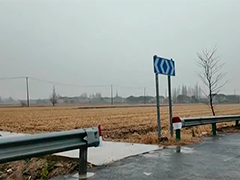 八旬老人骑车迷途十公里 警民合力助返家