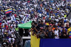 委内瑞拉民众举行集会 要求美国释放马杜罗及夫人