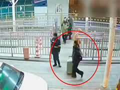 男童出站口走失 北京西站上演15分钟"极速寻亲"