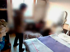 "救命声从哪来?民警清晨逐户排查 92岁独居老人摔倒在家 警民合力及时救助