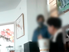 理发店宣称靠"高科技手段"摆脱疾病困扰