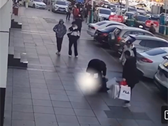 辽宁大连 闹市狂奔 休假民警上演街头抓捕