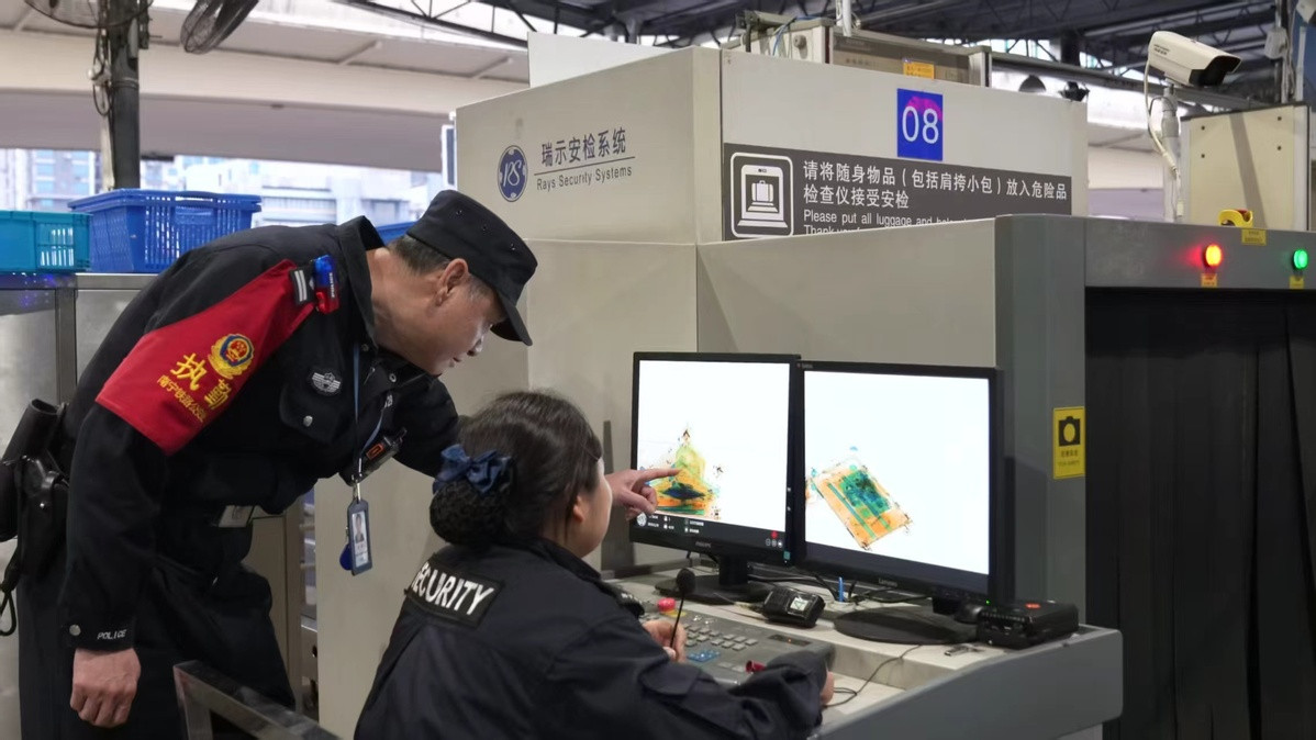 南宁铁警查获假烟100条 涉案金额五万余元