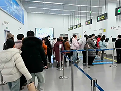 上海吴淞口国际邮轮港今年首迎"双船同靠" 单日入境外籍旅客量创新高