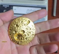 "炼金"视频热传 SIM卡真能提炼黄金?