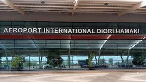 尼日尔首都一机场附近传出枪声和爆炸声