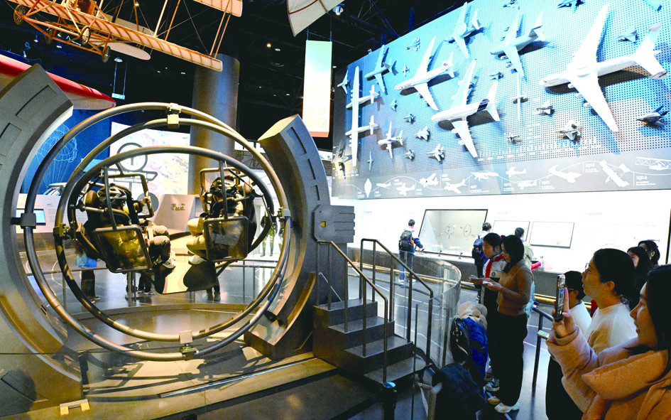 上海科技馆焕新归来 首次面向公众压力测试