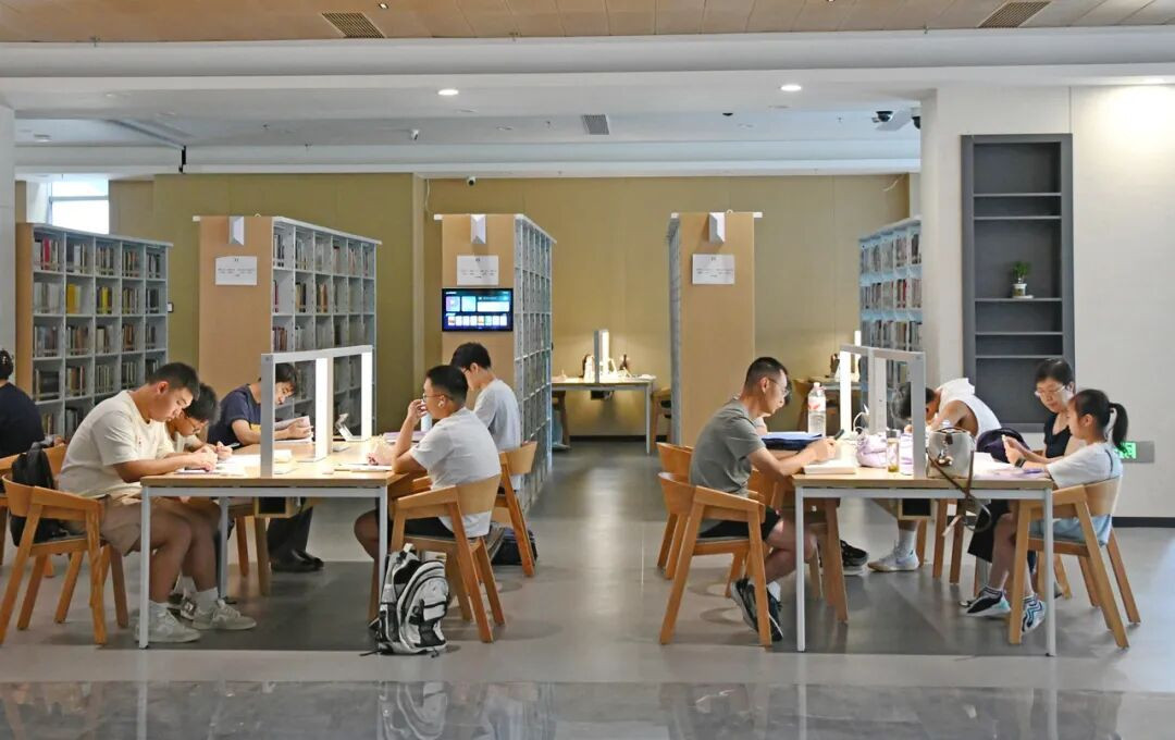 《全民阅读促进条例》2月1日起施行 提供优质阅读内容 提升阅读服务质量