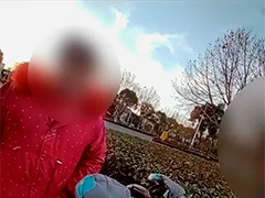 女子取现9万元欲兑美元理财 民警及时拦截止损