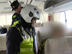 站外拉客改"卧铺" 交警严查护平安