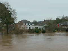 法国布列塔尼洪灾警报持续 莫尔比昂省一度进入橙色警戒状态