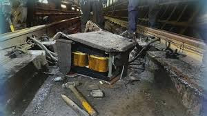 香港港铁湾仔站工程车零部件移位 致服务中断1.5小时