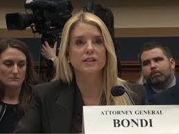 美司法部长就爱泼斯坦案处理结果接受质询