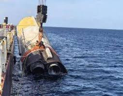 中国载人航天工程办公室 首次火箭一级箭体海上打捞回收任务完成