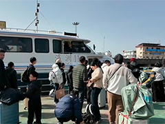 上海崇明多措并举迎返程高峰 公交加密轮渡加开保畅通