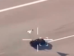 伊朗军队在南部沿海地区举行军事演习