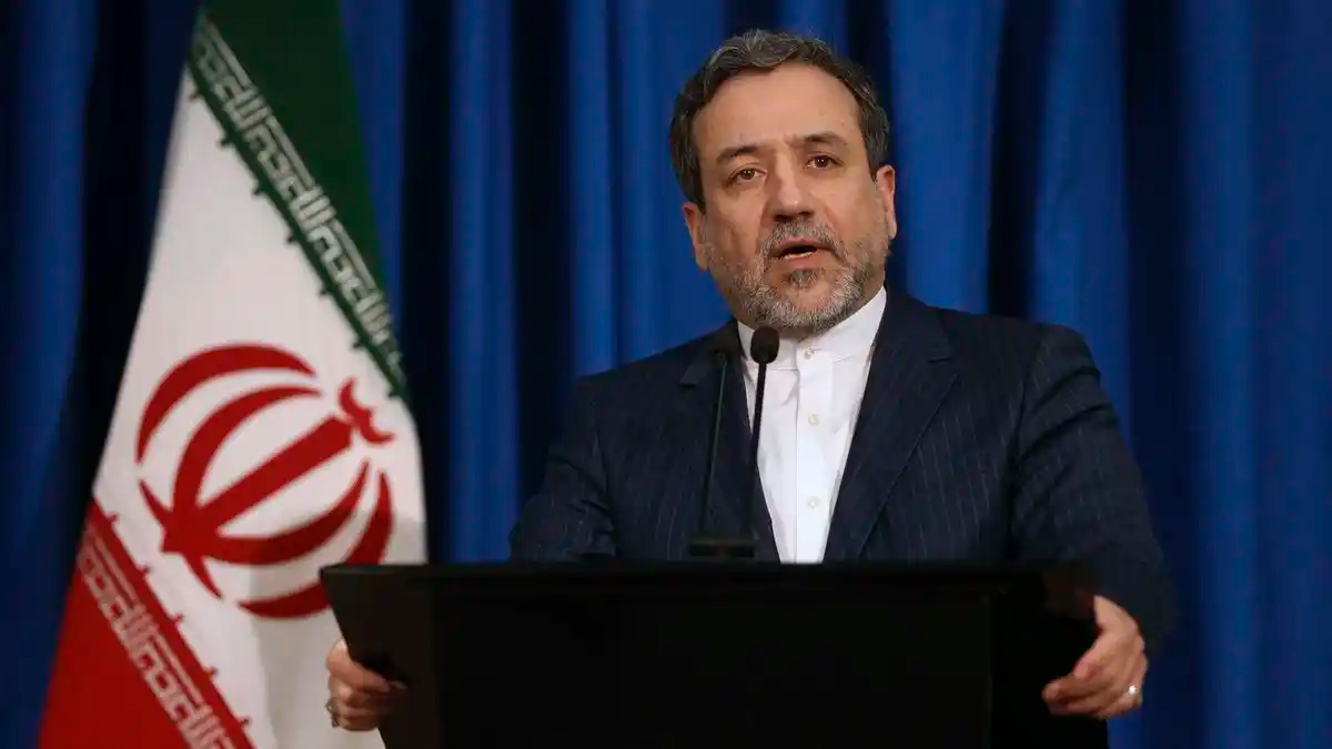 伊朗外长称希望尽快与美国达成协议 伊朗军方警告美国勿犯错