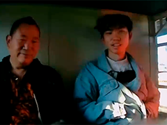 八万元工钱失而复得 铁路工作人员拾金不昧物归原主