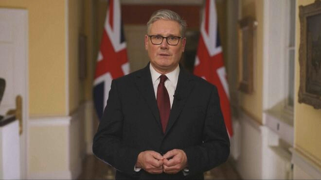 英首相表示同意美国使用英军事基地