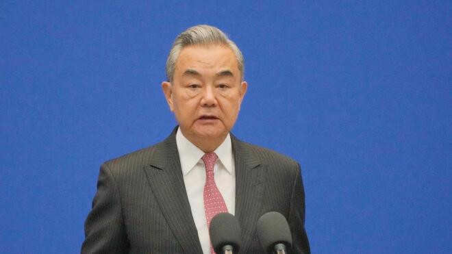 中国外长与多国外长通话 中国外交部:阐明中方立场 积极劝和阻战