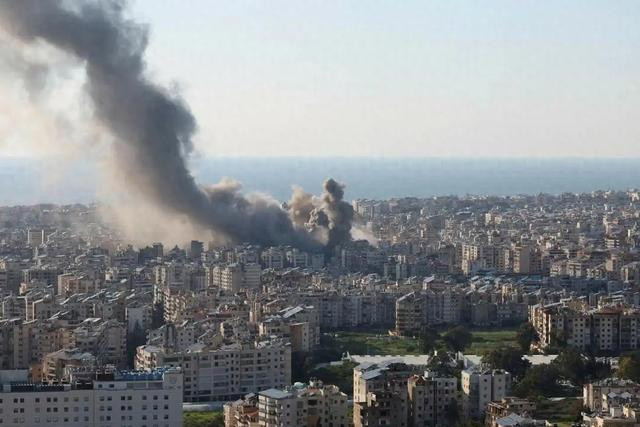 以军称袭击伊朗德黑兰东部一大型军事设施