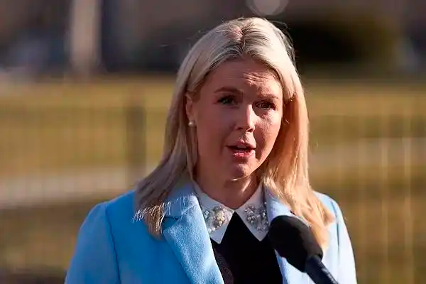 白宫称美军已打击超过2000个伊朗目标