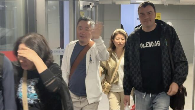 阿联酋领空重新开放 迪拜飞上海首班航班平安抵沪