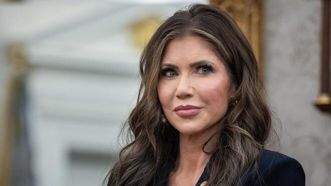 美国国土安全部长诺姆被解职