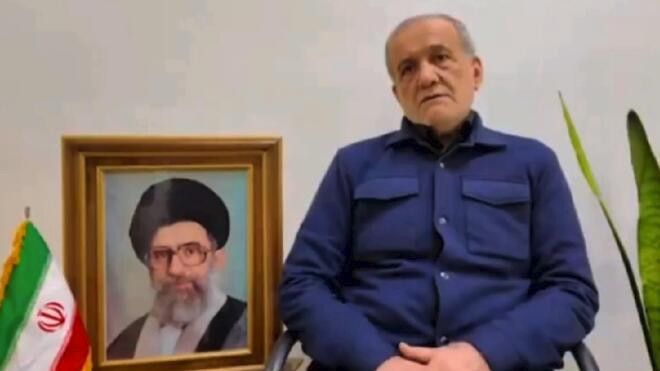 伊朗总统称不会屈服于欺凌和侵略