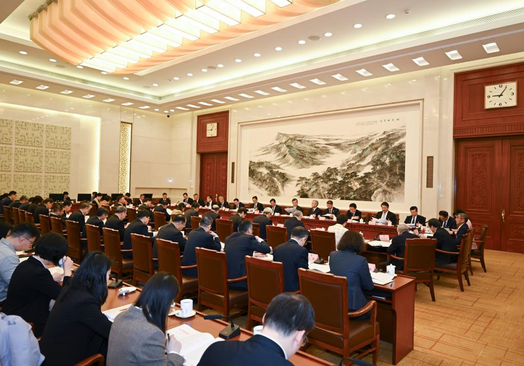 全国人民代表大会财政经济委员会 依法开展"十五五"规划、2026年计划、2026年预算审查工作