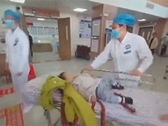 广西博白 幼童突发晕厥 辅警紧急送医助脱险