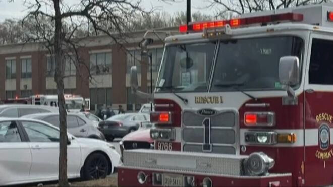 美国弗吉尼亚州发生校园枪击事件