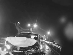 浙江慈溪 男子疲劳驾驶 引发追尾事故