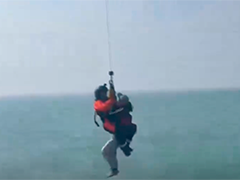 江苏 直升机飞行六百公里 海上救援患病渔民