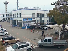 赌气把车开进派出所 醉汉上演"自投罗网"