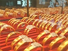 国际金价周跌幅超10%