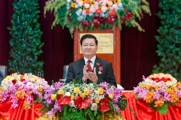老挝国会选举通伦为国家主席