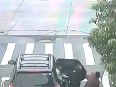 幼童糖果卡喉 热心群众紧急救援