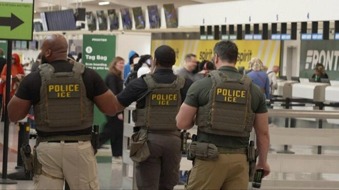美国移民执法人员"增援"机场安保反添乱