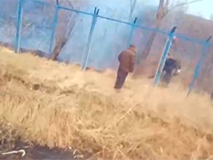 违规烧荒 致11趟列车停运