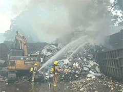 香港大埔一废品回收场突发大火