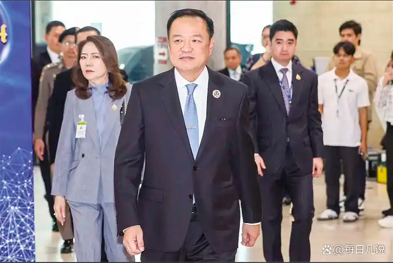 泰国燃油价格继续上涨 阿努廷召开紧急内阁会议