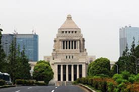 日本政府放弃在本财年内通过新财年预算案