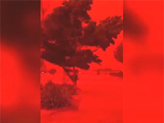 澳大利亚热带气旋卷起红色沙尘 沙克湾出现“血色天空”